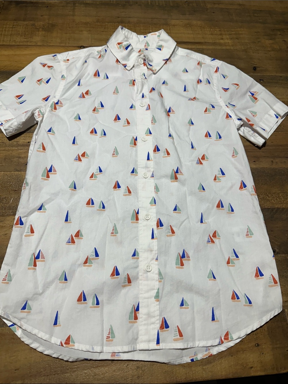Boys Nordstrom white  short sleeve button down with sailboat print SZ 10/12